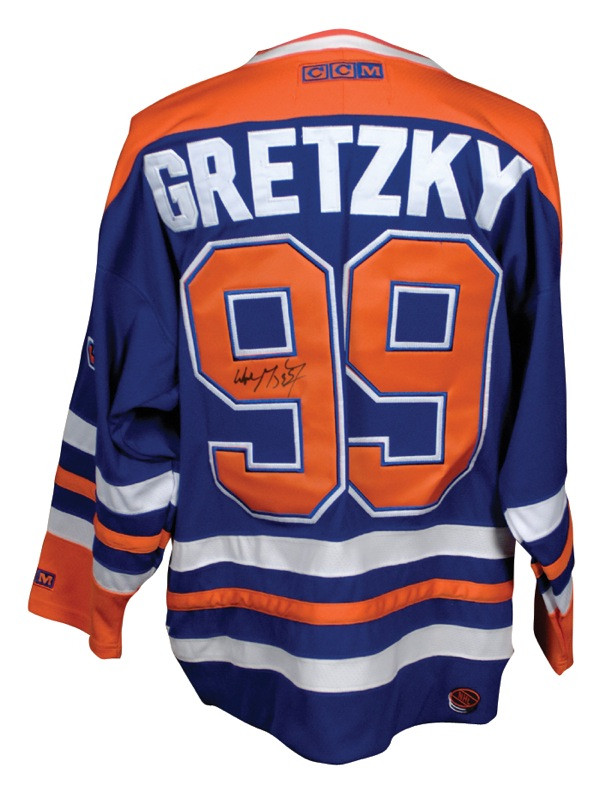 Lot 1261 Wayne Gretzky Signed Photograph