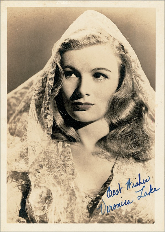 Lot 960 Veronica Lake Signature