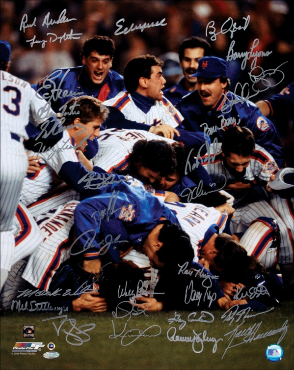 Lot 1376 NY Mets Signed Photograph