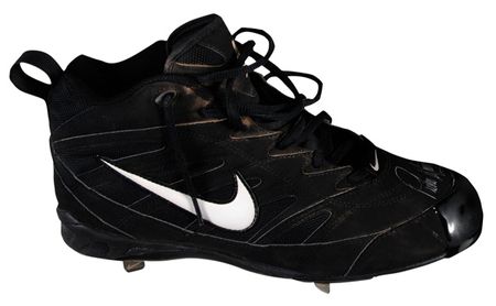 Lot #1353 Pedro Martinez: Pedro game-used cleats - Image 3
