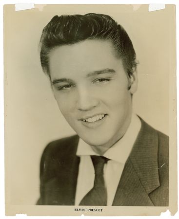 Lot #715 Elvis Presley: THE KING-AND HIS COURT: The young ELVIS signs an early photo together with his BLUE MOON BOYS and the manager who would be ousted by Colonel Tom Parker - Image 2