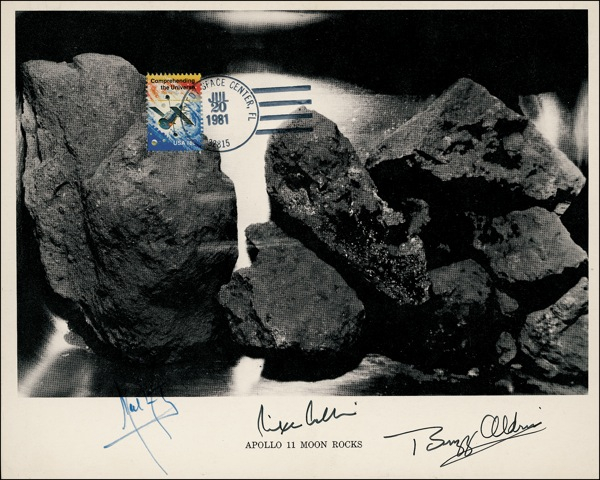 Lot 402 Apollo 11: Precious stones, lunar style