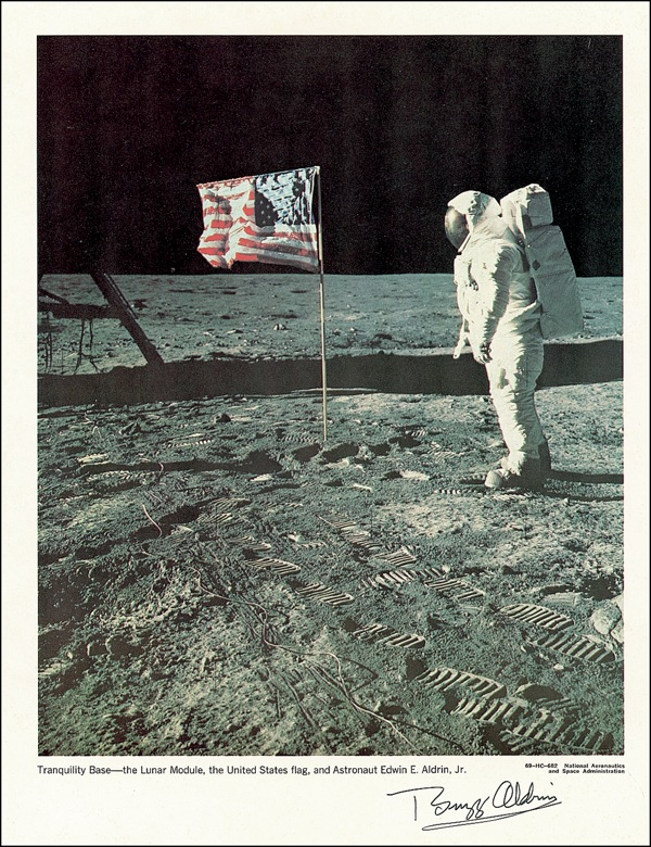 Lot 398 Buzz Aldrin Signed Photograph