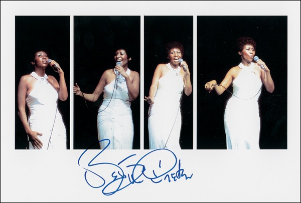 Lot 668 Aretha Franklin Signed Photograph