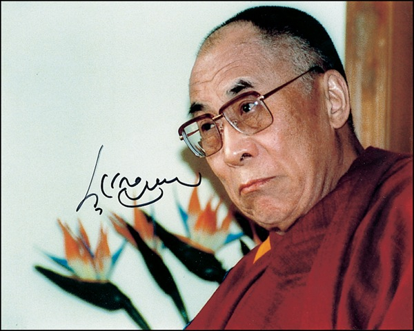 Lot 194 Dalai Lama Signed Photograph