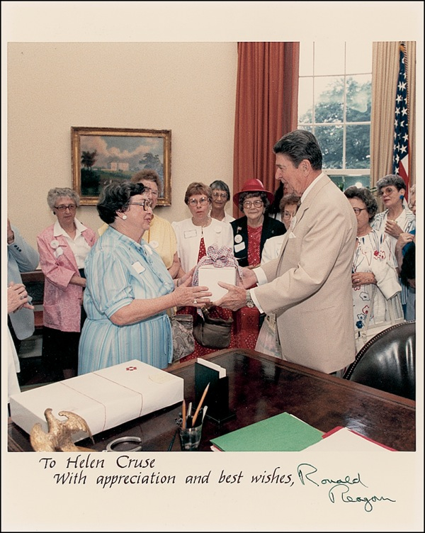 Lot 122 Ronald Reagan Signed Photograph