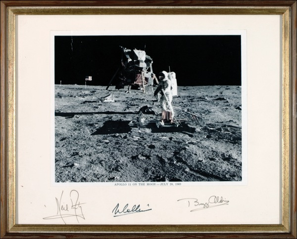 Lot 403 Apollo 11: Lunar photo signed by the crew of APOLLO 11