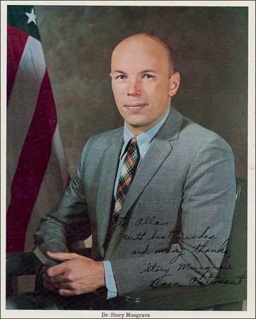 Lot #370 Moonwalkers: SPACE SYMPOSIUM: We Seven signed by more than 30 astronauts, including all twelve moonwalkers - Image 5