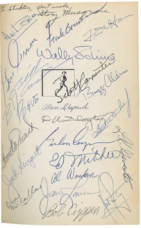 Lot #370 Moonwalkers: SPACE SYMPOSIUM: We Seven signed by more than 30 astronauts, including all twelve moonwalkers - Image 6