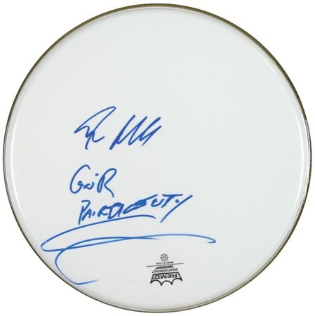 Lot #590 Guns ’N’ Roses Group Lot - Image 1