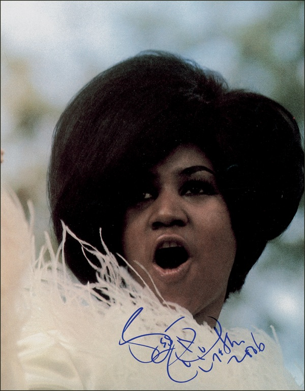 Lot 558 Aretha Franklin Signed Photograph