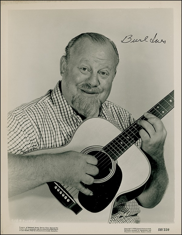 Lot 909 Burl Ives Signed Photograph