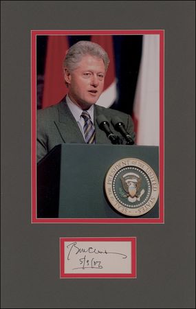Lot #22 Bill Clinton Signature