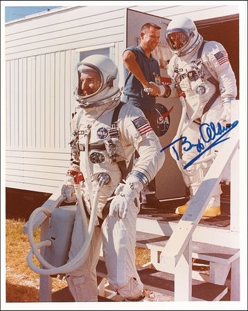 Lot #352 Apollo Astronauts: Aldrin and Scott Group Lot - Image 1
