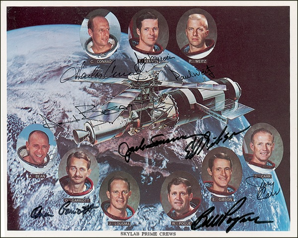 Lot 523 Skylab Signed Photograph