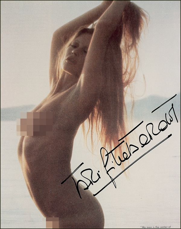Lot 923 Brigitte Bardot Signed Photograph