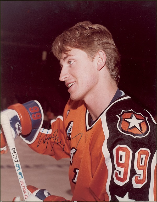 Lot 1388 Wayne Gretzky Signed Photograph