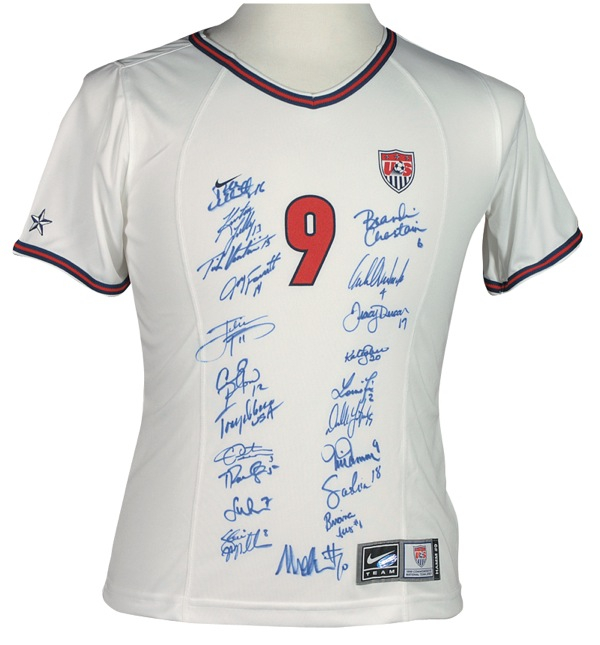 Lot 1528 USA Women?s Soccer Soccer Jersey