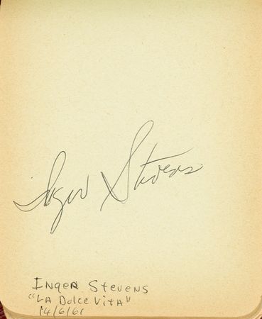 Lot #764 Autograph Album Autograph Album - Image 1