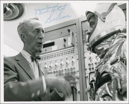 Lot #440 Gus Grissom: ASTRONAUT TO ARTIST: GRISSOM inscribes a photo to NORMAN ROCKWELL - Image 1