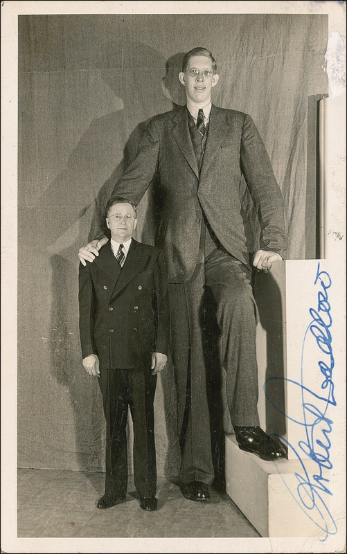 Lot 447 Robert Wadlow Signed Photograph