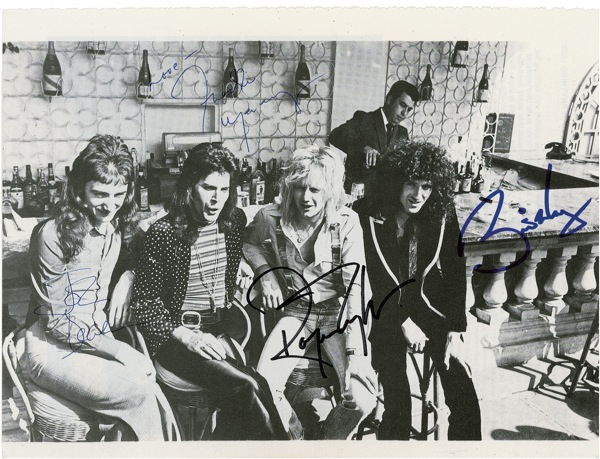 Lot 883 Queen Signed Photograph