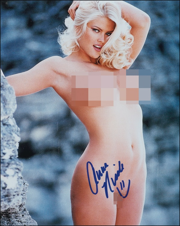 Lot 1224 Anna Nicole Smith Signed Photograph