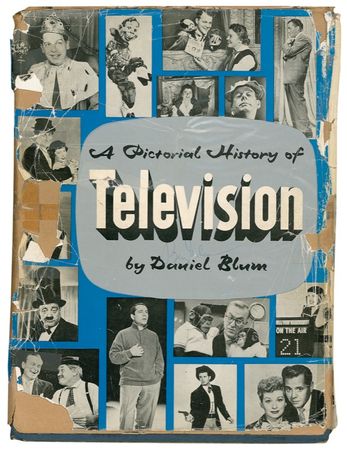 Lot #1273 Vintage Television Pictorial History: MUST SEE TV: Vintage history of television signed by more than 275, from JAYNE MANSFIELD to CAPTAIN KANGAROO - Image 6
