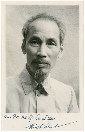 Lot #320 Ho Chi Minh: GOOD MORNING, VIETNAM: Scarce signed photo of HO CHI MINH - Image 1
