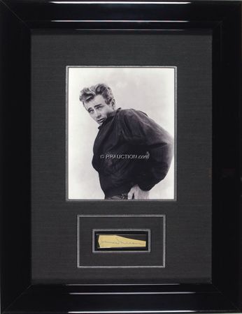 Lot #931 James Dean: Rebel, Giant, legend: A nice Dean signature - Image 1