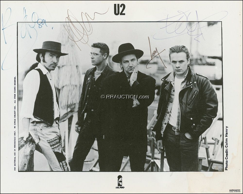 Lot 879 U2: U2