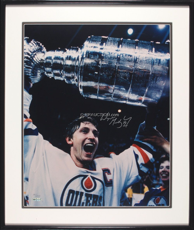 Lot 1415 Wayne Gretzky: Wayne Gretzky