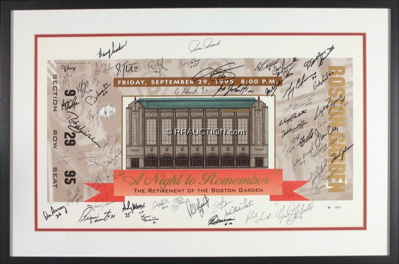 Lot 1331 Boston Bruins: Boston Bruins