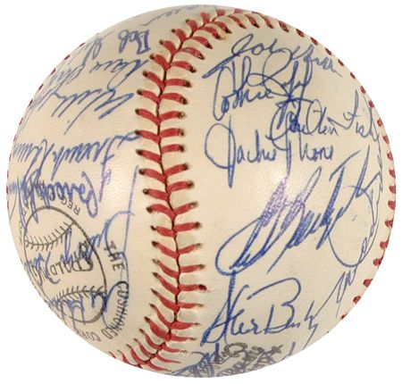 Lot #1100 Thurman Munson and the 1974 AL All Stars: Munson and his All Star teammates signed a ball - Image 2
