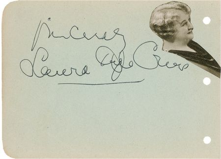 Lot #666 Autograph Books: GOLDEN AGE OF HOLLYWOOD: Collection of 600 vintage signatures, including Oscar winners, legends, and cast members from The Wizard of Oz and Gone with the Wind - Image 4