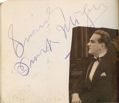 Lot #666 Autograph Books: GOLDEN AGE OF HOLLYWOOD: Collection of 600 vintage signatures, including Oscar winners, legends, and cast members from The Wizard of Oz and Gone with the Wind - Image 9