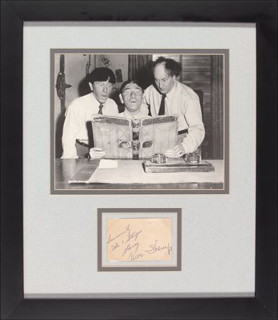 Lot #917 Three Stooges Signature - Image 1