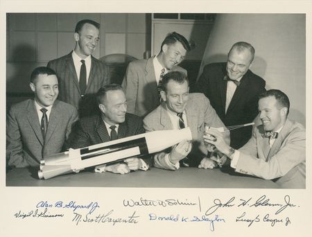 Lot #434 Mercury 7: SEVEN ON EARTH: Superlative MERCURY 7 signed photo from the collection of WALLY SCHIRRA - Image 1