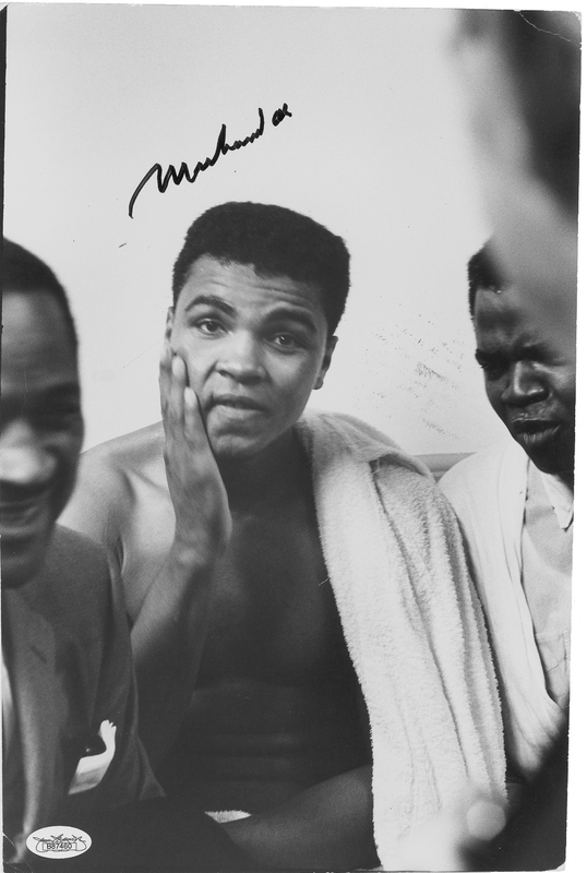 Lot 1419 Muhammad Ali Signed Photograph
