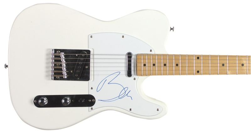 Lot 902 U2: Bono Guitar