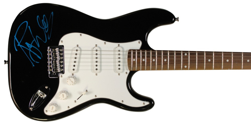 Lot 837 Pink Floyd: Roger Waters Guitar