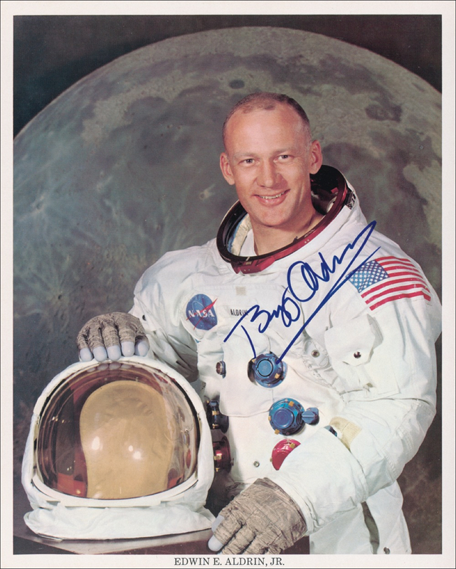 Lot 399 Buzz Aldrin Signed Photograph