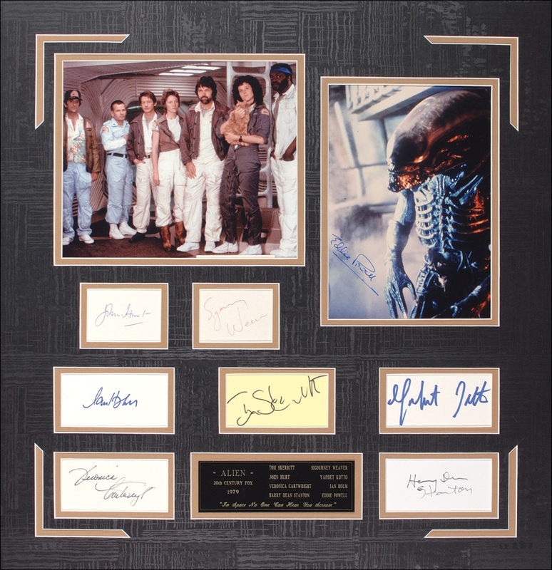 Lot 942 Alien Signature