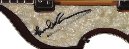 Lot #675 Beatles: Paul McCartney: His trademark instrument: McCartney signs a Höfner “violin” bass guitar - Image 2