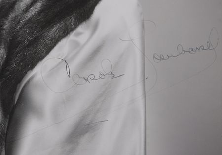 Lot #1006 Carole Lombard: Outstanding signed photo of the tragic Hollywood legend - Image 2