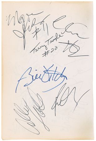 Lot #1301 Boston Celtics and Los Angeles Lakers Signature - Image 2