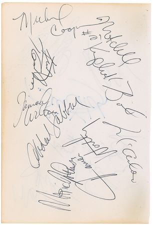Lot #1301 Boston Celtics and Los Angeles Lakers Signature - Image 4