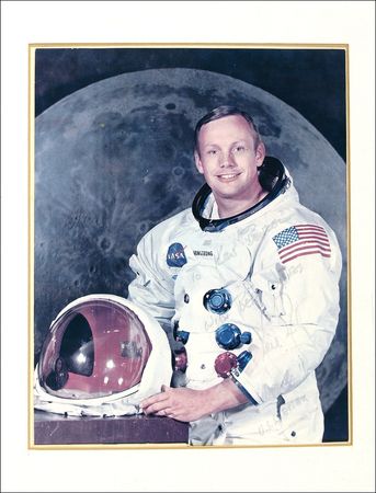 Lot #489 Moonwalkers: GIANT STEPS: Complete set of moonwalkers - Image 1