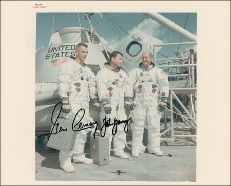 Lot #489 Moonwalkers: GIANT STEPS: Complete set of moonwalkers - Image 6