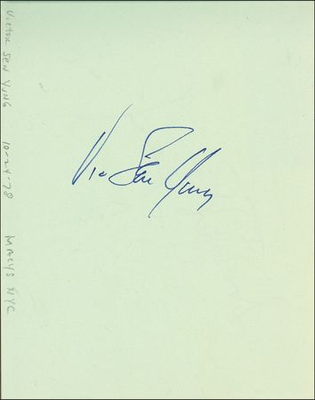Lot #1137 Autograph Album Autograph Album - Image 1